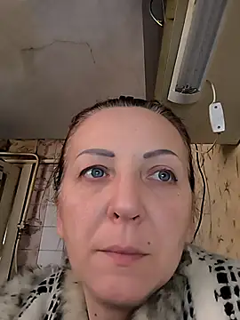 Snapshot of LinaSwan471 chatting on February 5, 2026, 1:49 pm LinaSwan471 online show from February 5, 2026, 1:49 pm