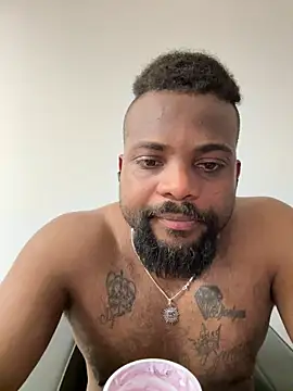 BigCatXLOfficial online show from April 7, 2026, 6:52 pm