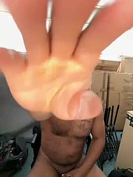 BigCatXLOfficial online show from April 19, 2026, 11:53 am