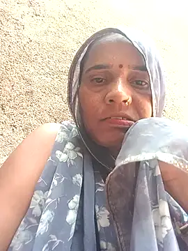 Snapshot of Muskan44s chatting on July 5, 2026, 4:19 am Muskan44s online show from July 5, 2026, 4:19 am