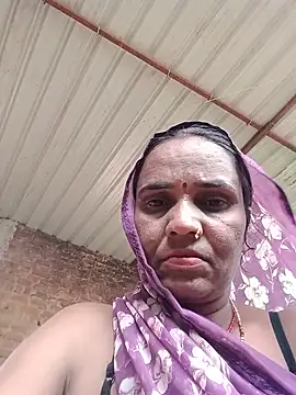 Snapshot of Muskan44s chatting on July 7, 2026, 7:23 am Muskan44s online show from July 7, 2026, 7:23 am
