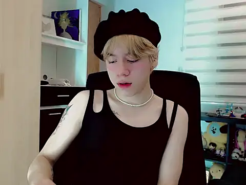 duvisex19 online show from April 26, 2026, 1:36 am