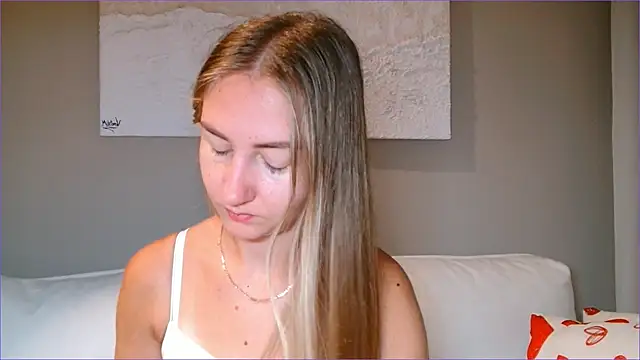 BluueSilk online show from October 17, 2025, 5:54 am