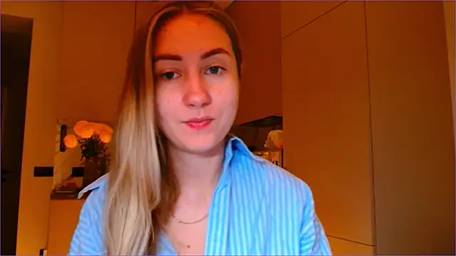 BluueSilk online show from November 13, 2025, 6:12 am