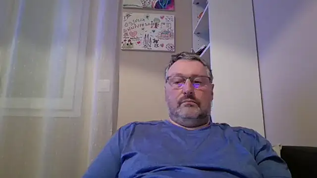 doudou310 online show from February 24, 2026, 5:16 am