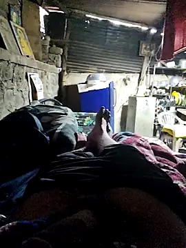 crazyxy12 online show from April 10, 2026, 1:05 pm