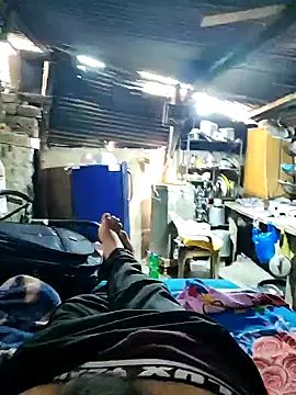 crazyxy12 online show from April 30, 2026, 6:20 am