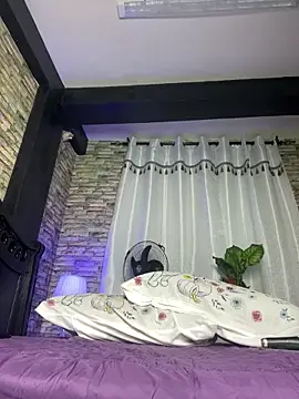 Snapshot of SluttyEll chatting on February 1, 2026, 7:45 pm SluttyEll online show from February 1, 2026, 7:45 pm