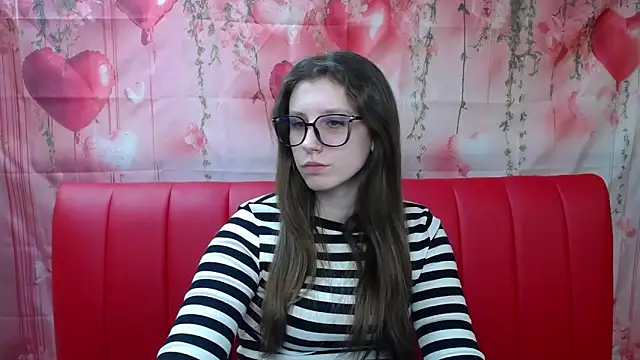 LilianaShine online show from March 18, 2026, 2:20 pm