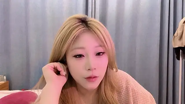 Snapshot of SM_JIAJIA_ZL chatting on June 26, 2026, 3:05 pm SM JIAJIA ZL online show from June 26, 2026, 3:05 pm