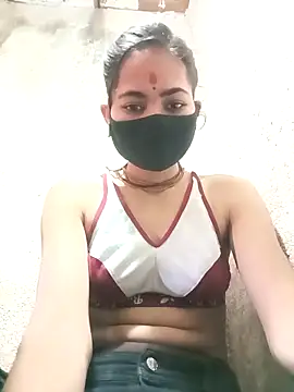 Sunali Bendre online show from March 24, 2026, 4:28 am