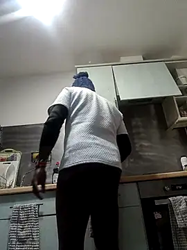 Truelove001 online show from February 2, 2026, 7:51 am