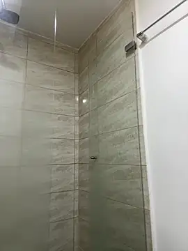 vicky ney online show from February 1, 2025, 1:12 am