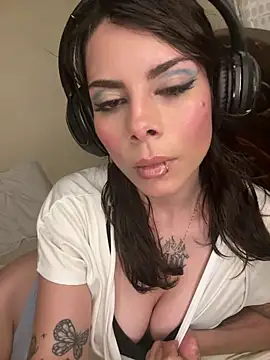 Snapshot of Isalove99 chatting on February 13, 2026, 4:30 am Isalove99 online show from February 13, 2026, 4:30 am