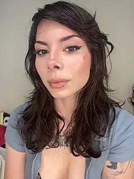 Snapshot of Isalove99 chatting on February 25, 2026, 1:32 pm Isalove99 online show from February 25, 2026, 1:32 pm