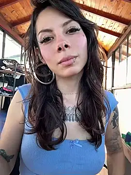 Isalove99 online show from June 11, 2026, 1:53 pm