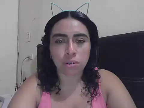 Snapshot of DalilahMx chatting on April 28, 2026, 3:06 pm DalilahMx online show from April 28, 2026, 3:06 pm