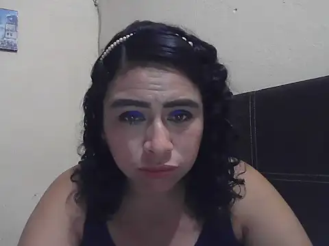 Snapshot of DalilahMx chatting on May 5, 2026, 11:13 pm DalilahMx online show from May 5, 2026, 11:13 pm
