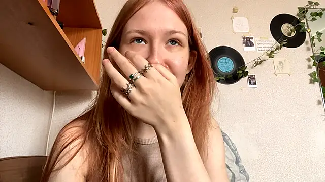 LaureenVielma online show from February 24, 2026, 8:23 am