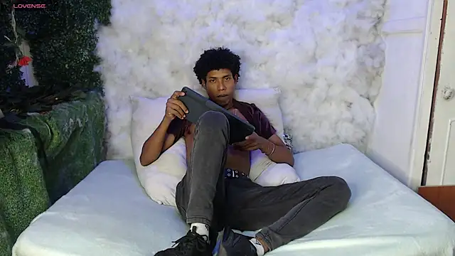 Walkers05 online show from March 2, 2026, 3:41 am