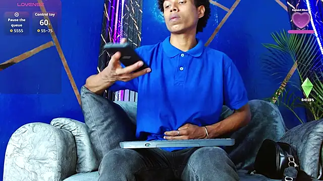 Walkers05 online show from April 19, 2026, 5:12 pm