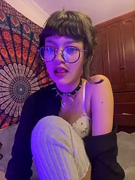 Miamhua-Cat- online show from February 14, 2026, 7:49 am