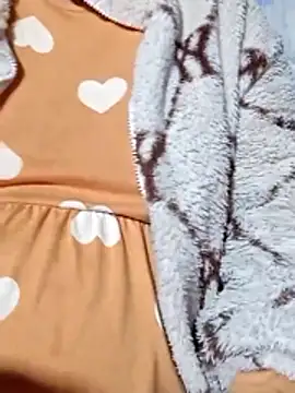 Snapshot of Pmn87 chatting on February 22, 2026, 12:15 pm Pmn87 online show from February 22, 2026, 12:15 pm