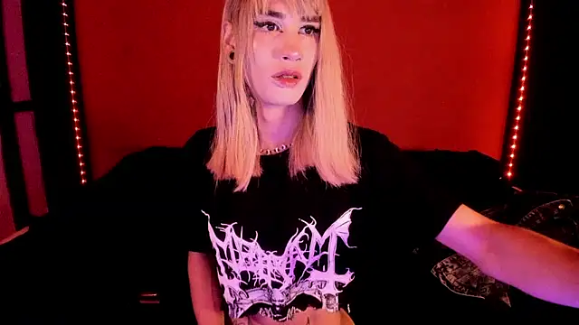 PervertedMissCloe online show from February 26, 2026, 4:33 am