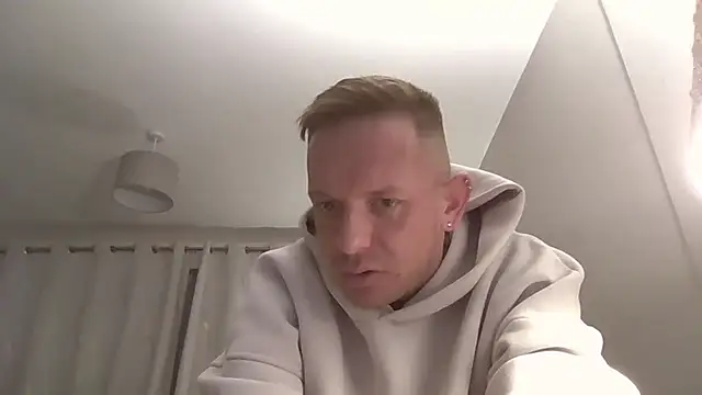 verscub6969 online show from March 8, 2026, 8:34 pm