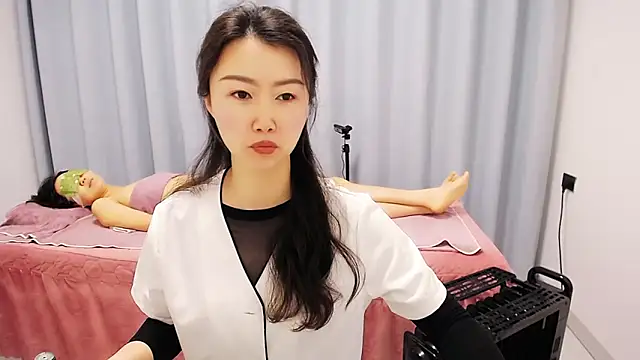 anne2026 online show from April 14, 2026, 1:22 am