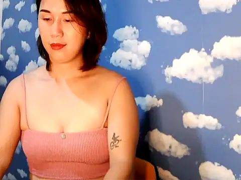 Kitty Bear02 online show from February 11, 2026, 2:44 pm