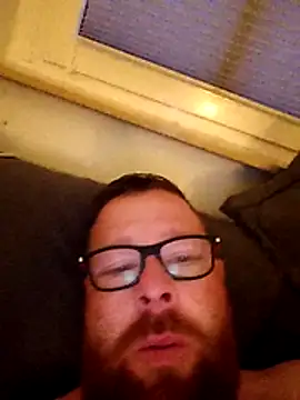 Snapshot of Schaschi_90 chatting on May 6, 2026, 6:57 pm Schaschi 90 online show from May 6, 2026, 6:57 pm