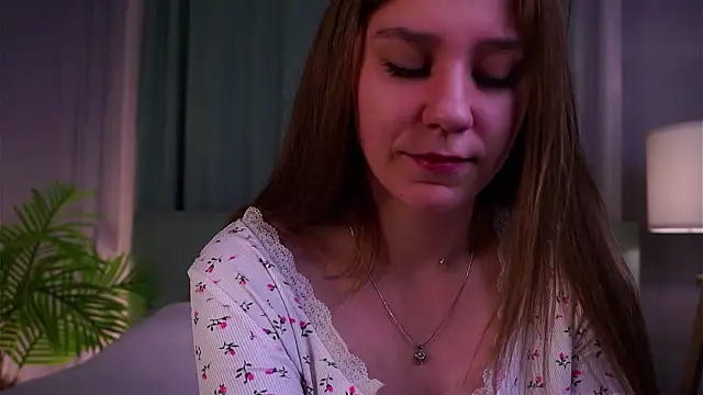 ShantellAngulo online show from February 4, 2026, 1:11 am