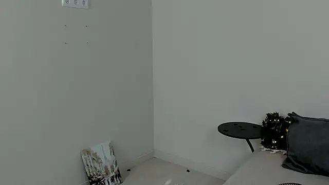 MollyLusty online show from February 13, 2026, 8:43 am