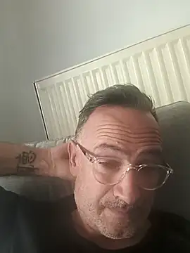 bobo672 online show from April 28, 2026, 5:56 am