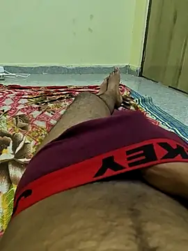 Snapshot of Romantic_boy143 chatting on July 24, 2026, 9:13 pm Romantic boy143 online show from July 24, 2026, 9:13 pm