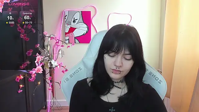 Emma Darkkk online show from March 4, 2026, 4:07 am