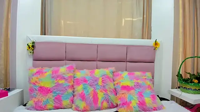 Snapshot of Keiry_Paloma chatting on February 7, 2026, 1:26 pm Keiry Paloma online show from February 7, 2026, 1:26 pm