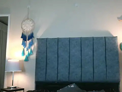 NatalyGuzman26 online show from June 2, 2026, 10:17 am