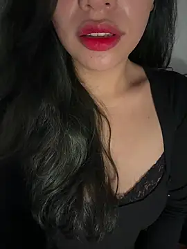 QuynhAnh 2k1 online show from February 19, 2026, 9:44 pm