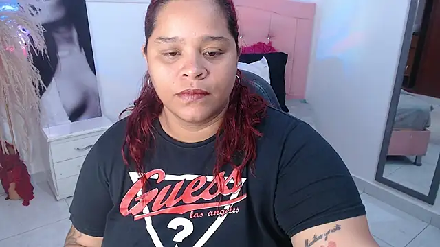 NathaliaMayson online show from April 7, 2026, 10:05 am