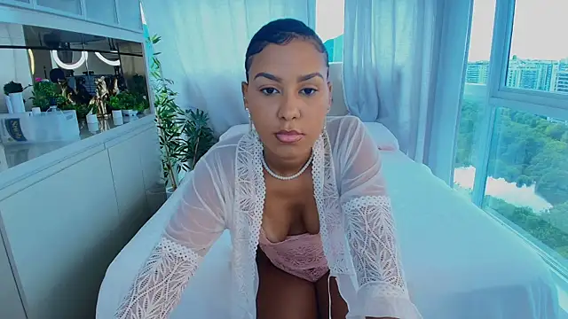 Susan Backer online show from February 4, 2026, 11:38 am