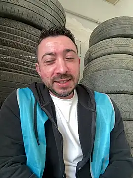 hessds34 online show from April 27, 2026, 7:17 am