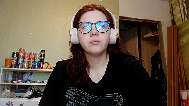 VannessaDillenbeck online show from February 3, 2026, 6:51 am