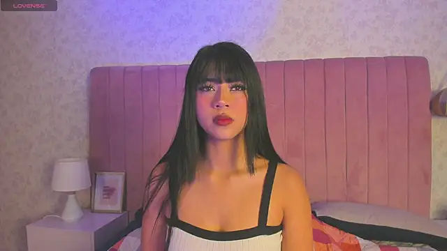 Katiawilson online show from February 18, 2026, 1:18 pm