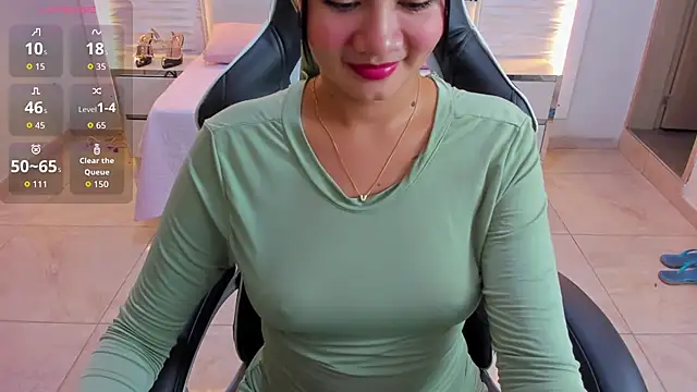 Yaiza farak online show from February 11, 2026, 2:49 am