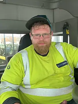 arcticman103 online show from April 27, 2026, 9:02 pm