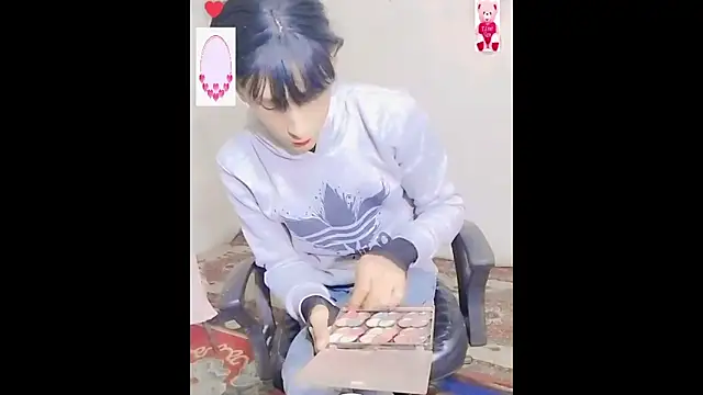 ammsexy1 online show from February 27, 2026, 11:49 pm