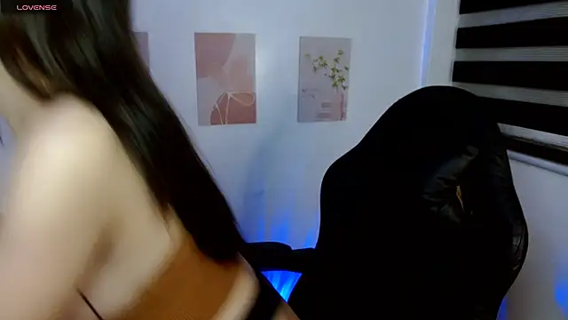 -SugarBengbeng- online show from April 10, 2026, 10:36 pm