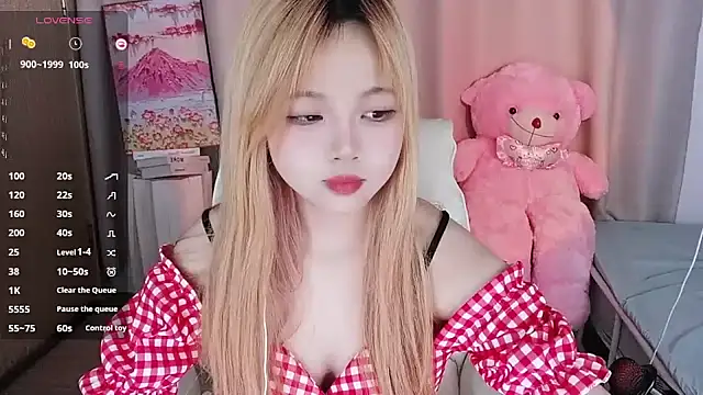 Snapshot of -Anya-666- chatting on February 5, 2026, 4:11 pm -Anya-666- online show from February 5, 2026, 4:11 pm